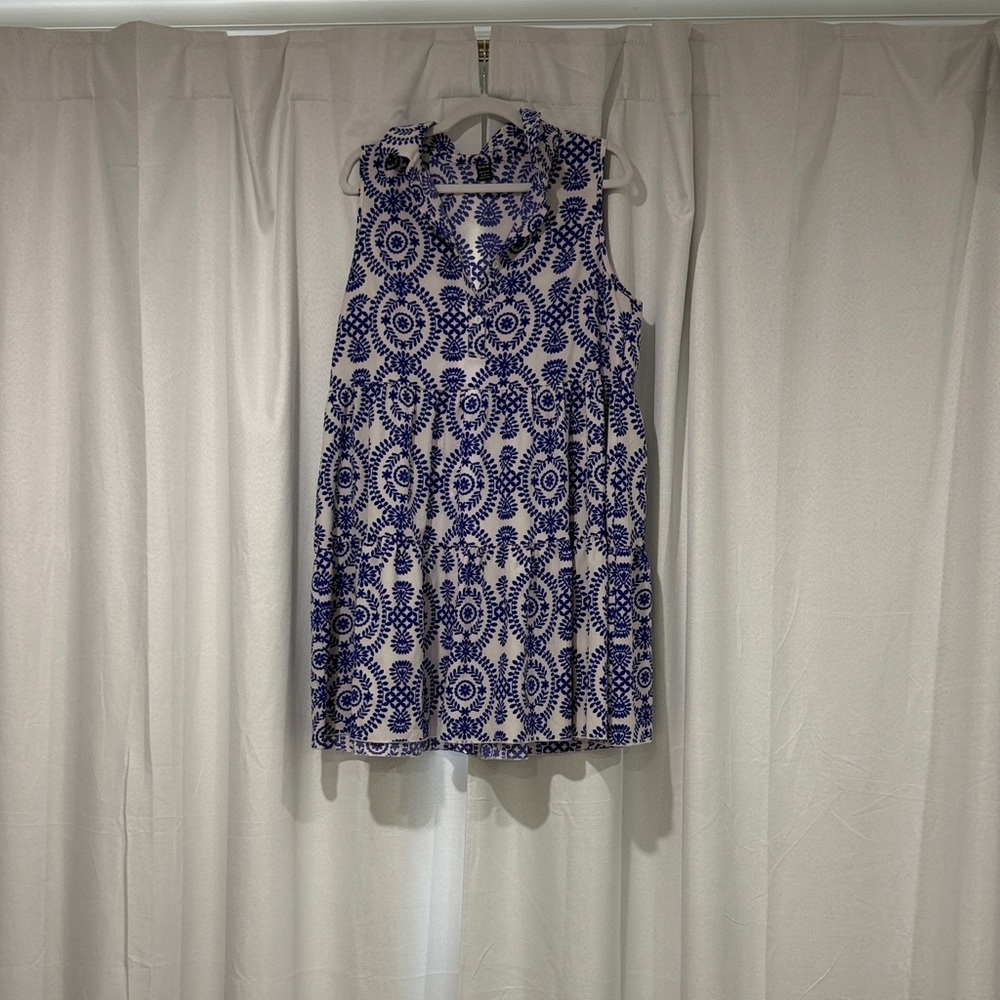 SHEIN Blue and White Patterned Dress